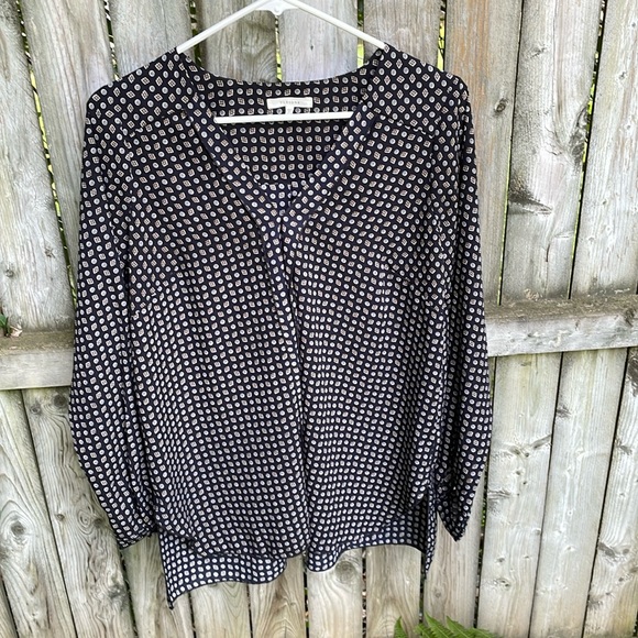FREE w/ purchase Pleione Nordstrom blouse top V-neck long sleeve long line S - Picture 1 of 11